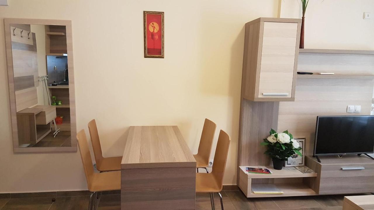 Къщата С Чешмата Apartment Велико Търново Екстериор снимка