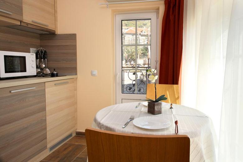 Къщата С Чешмата Apartment Велико Търново Екстериор снимка